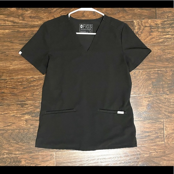 FIGS Scrub Top - Picture 1 of 4